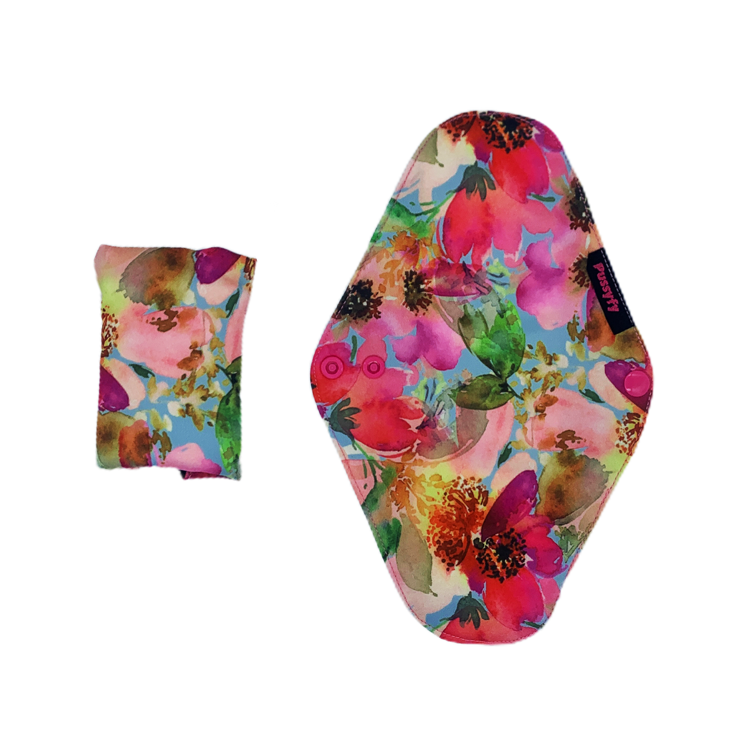 La serviette hygiénique lavable rose design à fleur est plié en 4 et de face déplier. Flux léger à abondant - Pussyfy