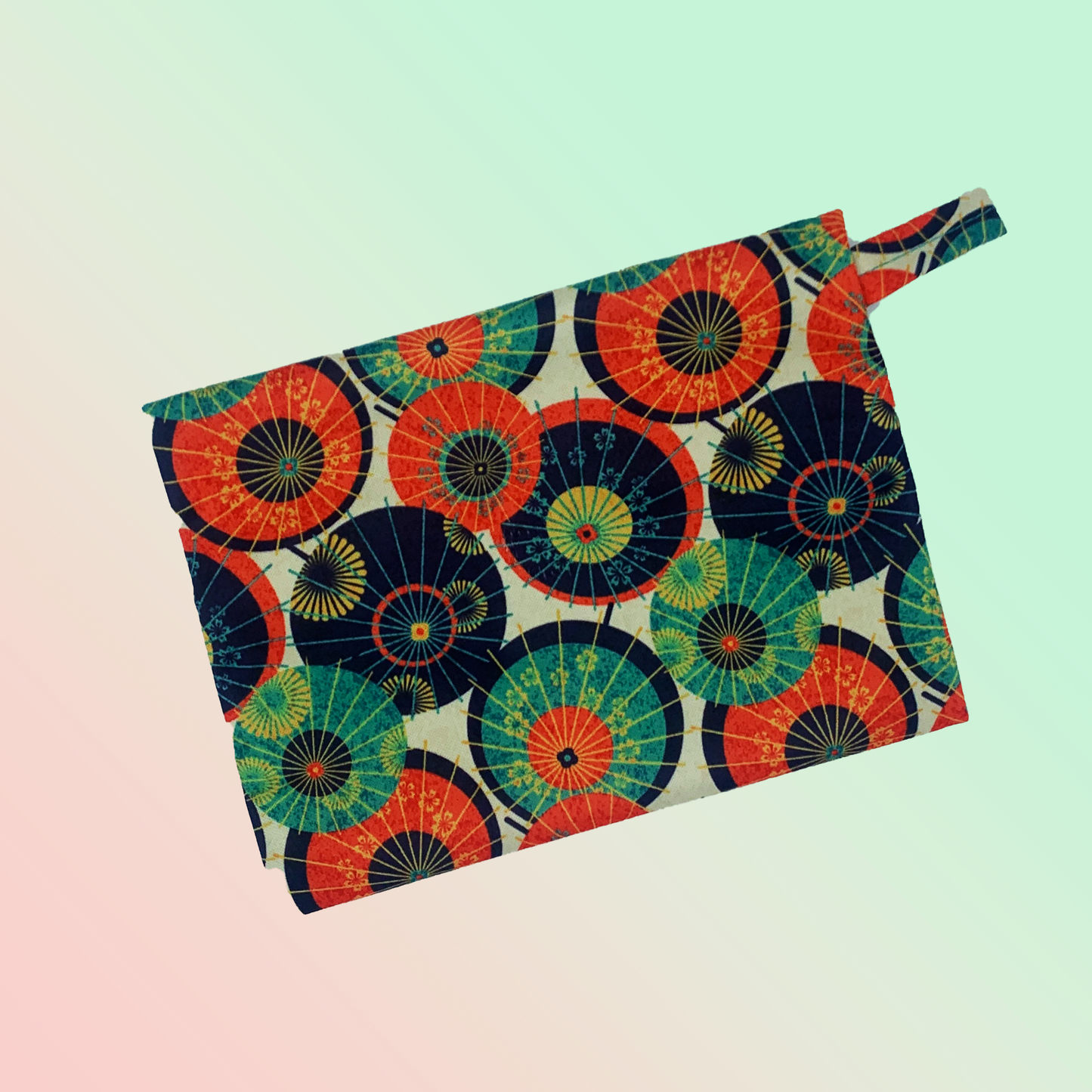Pochette imperméable de transport design ombrelle à tirette pour ranger tes serviettes hygiéniques, cups ou culottes menstruelles - Pussyfy